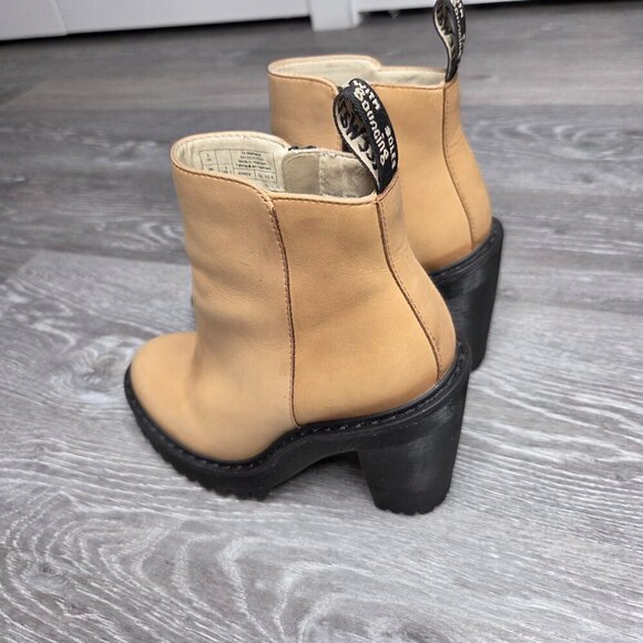 Dr. Martens Women's - Magdalena Tan Wyoming Leather Heeled Zip Boots - Size 5 - Picture 3 of 11